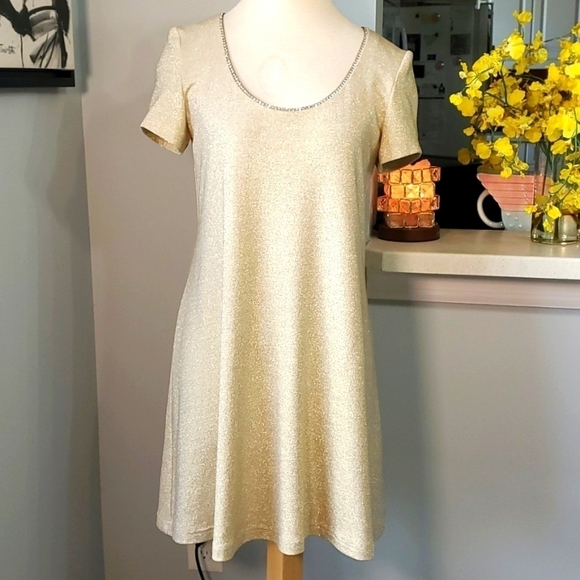 EVER BEAUTY, Gold thread with set reinstones dress. Stretch fabric. Size… - Picture 1 of 8